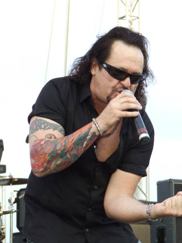 QUIET RIOT