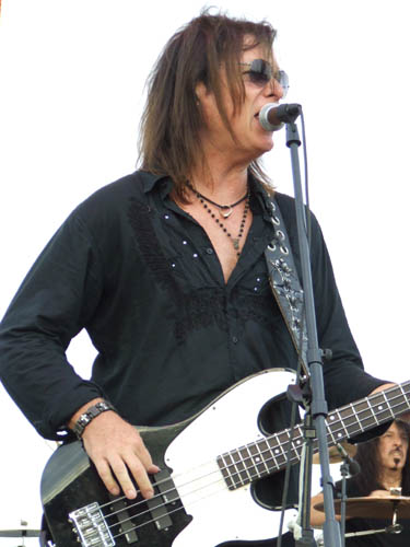 QUIET RIOT