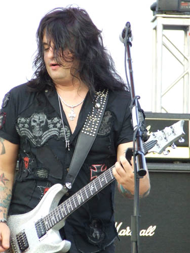 QUIET RIOT